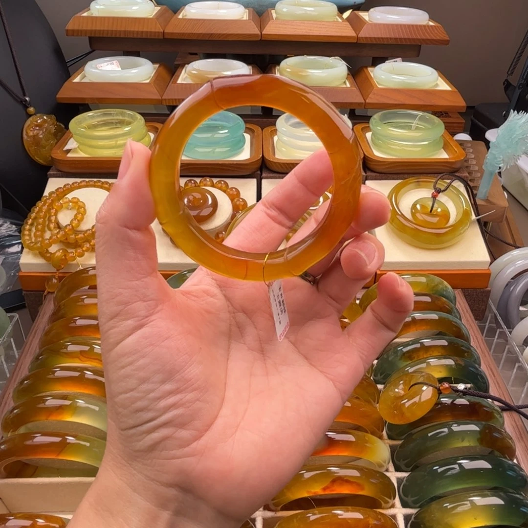 蛇纹石玉未镶嵌手镯54