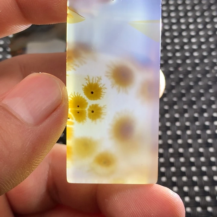 玛瑙/玉髓颈饰未镶嵌蓝**云