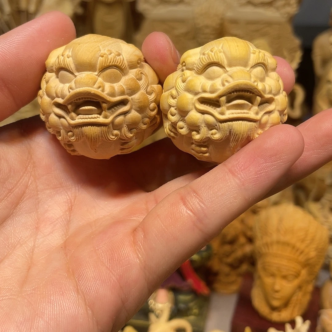 黄杨木瑕疵貔貅手球一对