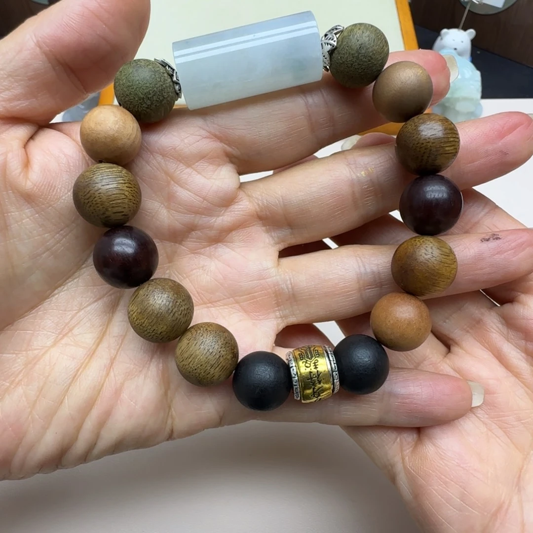 翡翠未镶嵌颈饰翡翠木头手串