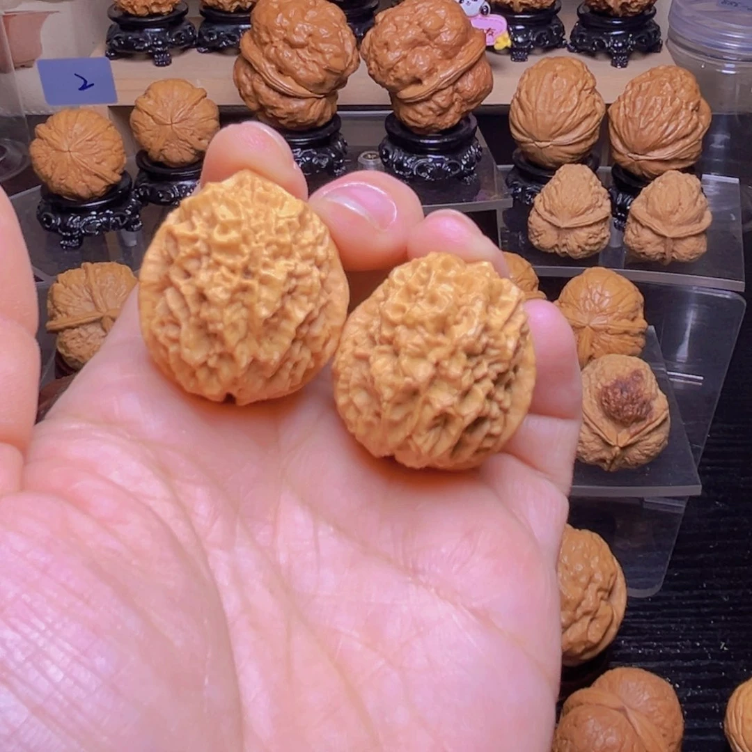 文玩核桃吊坠我****媚61w赤甲金蟾