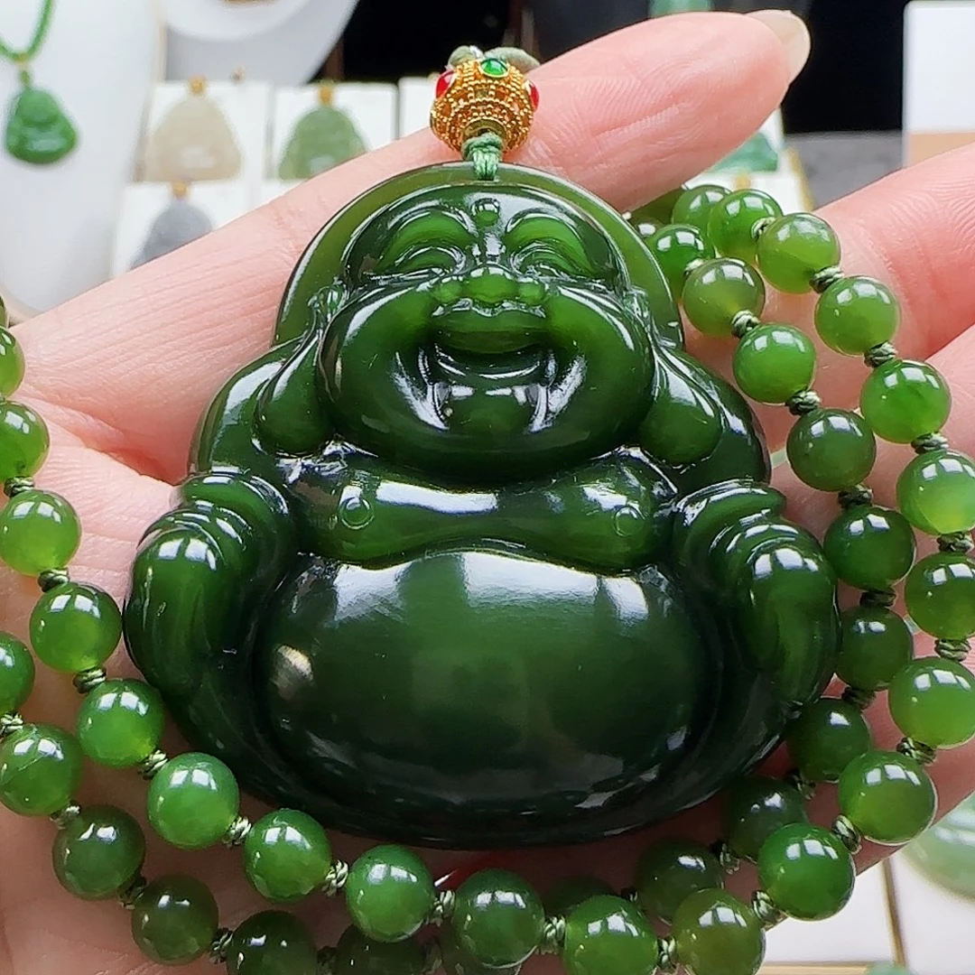 和田玉足金镶嵌颈饰