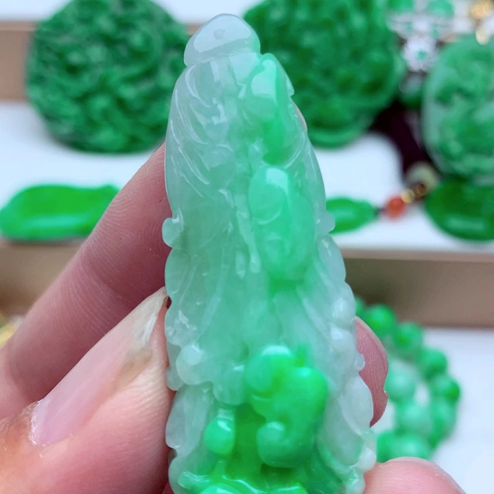 翡翠未镶嵌吊坠(不含链)