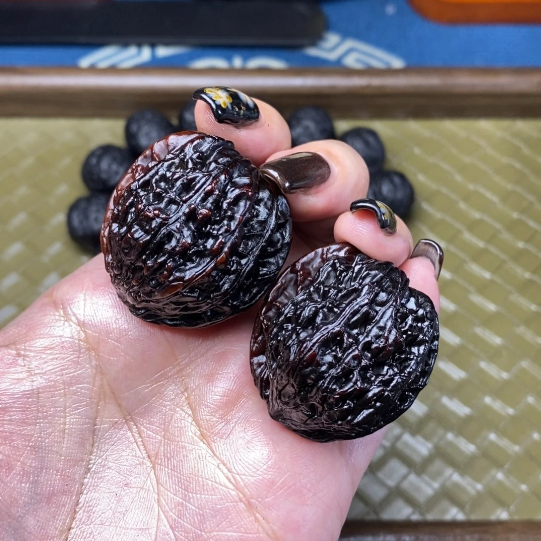 文玩核桃吊坠34带彩