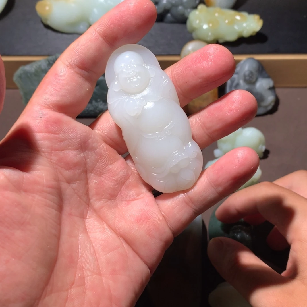 和田玉（糖玉）未镶嵌挂件问*