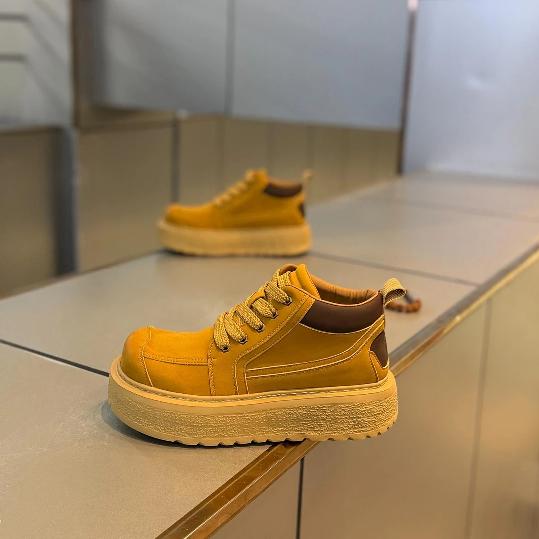 欧洲站男鞋2025冬季户外马丁靴男士厚底工装靴时尚百搭潮流机车靴