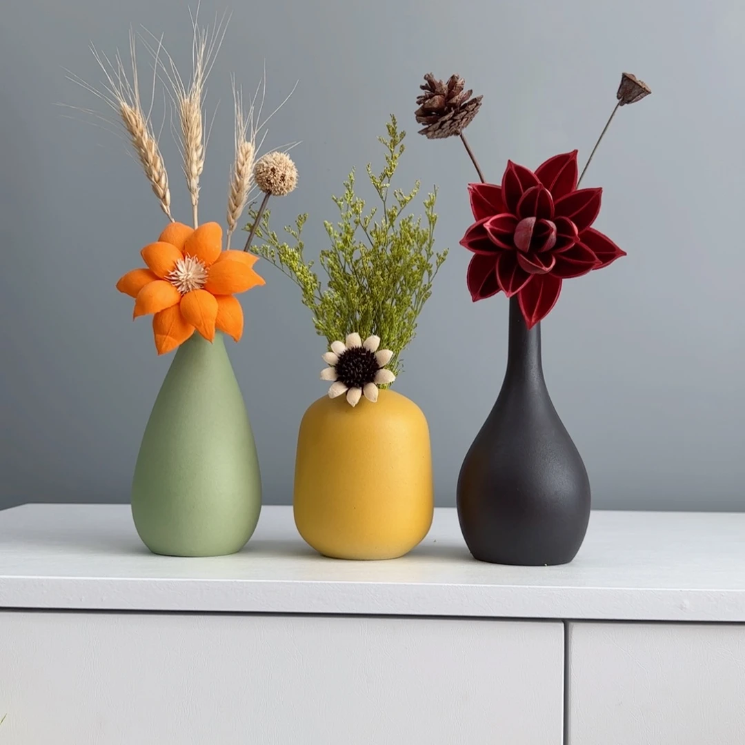 摆件陶瓷小花瓶摆件含花总高约20-30cm