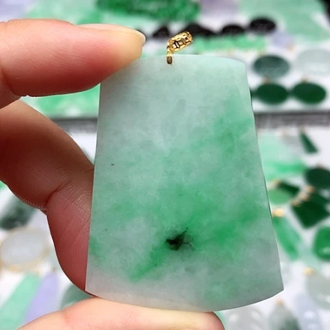 翡翠18K金镶嵌吊坠(不含链)