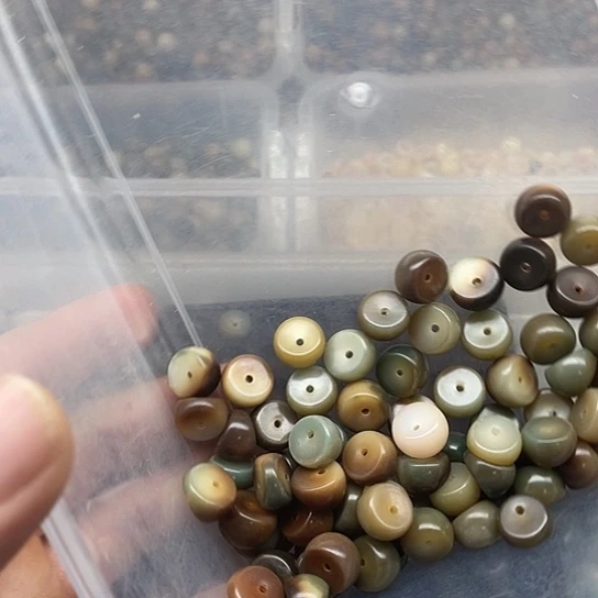 白玉菩提吊坠13微瑕大小混大肠130颗