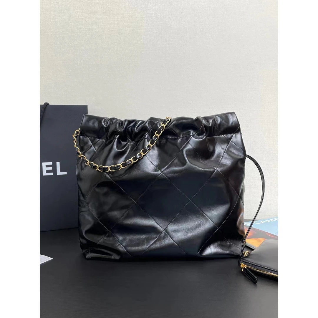 【垃圾袋一样的包包时尚小香风黑色单肩褶皱流浪包菱格肩包黑银