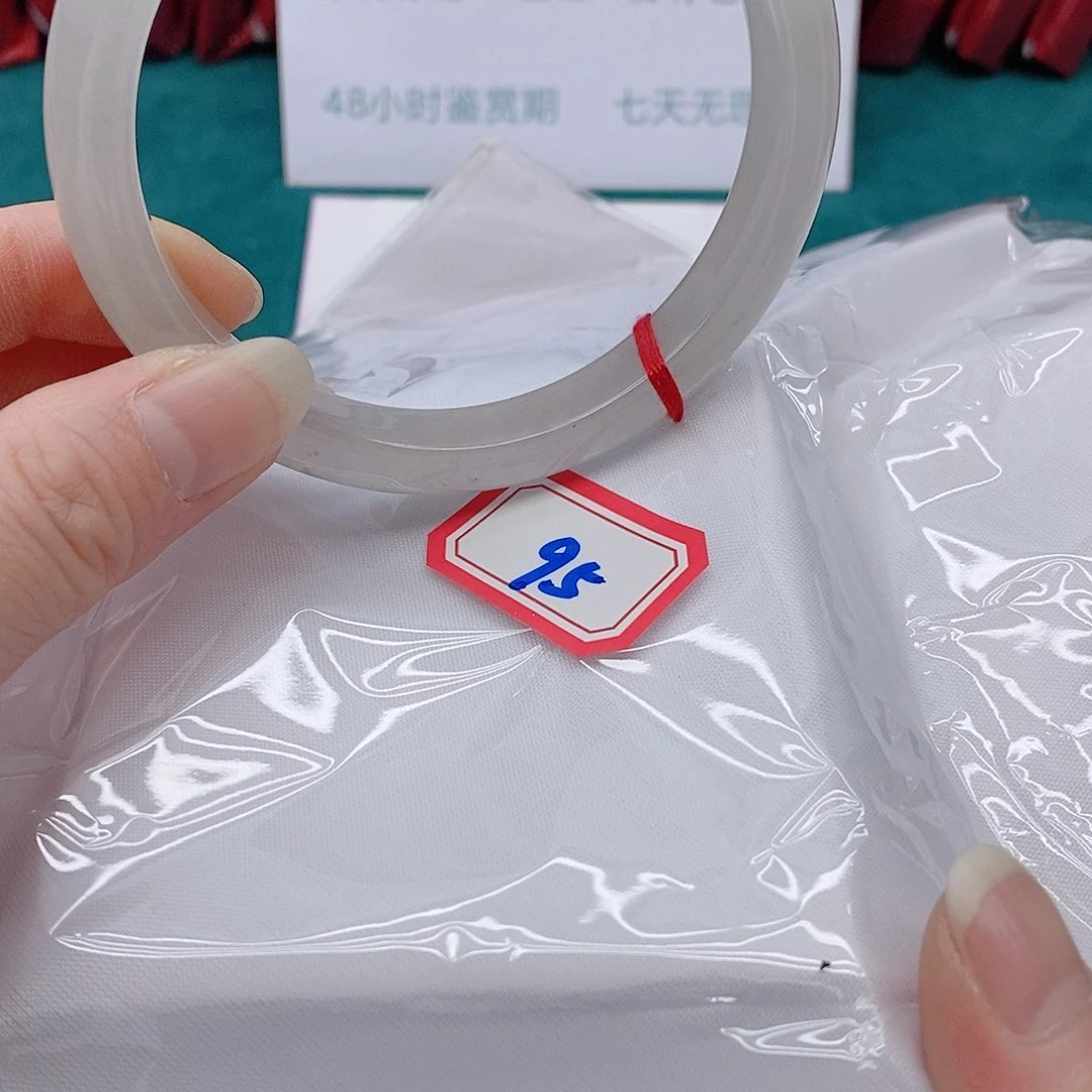 翡翠手镯未镶嵌?****?955555555