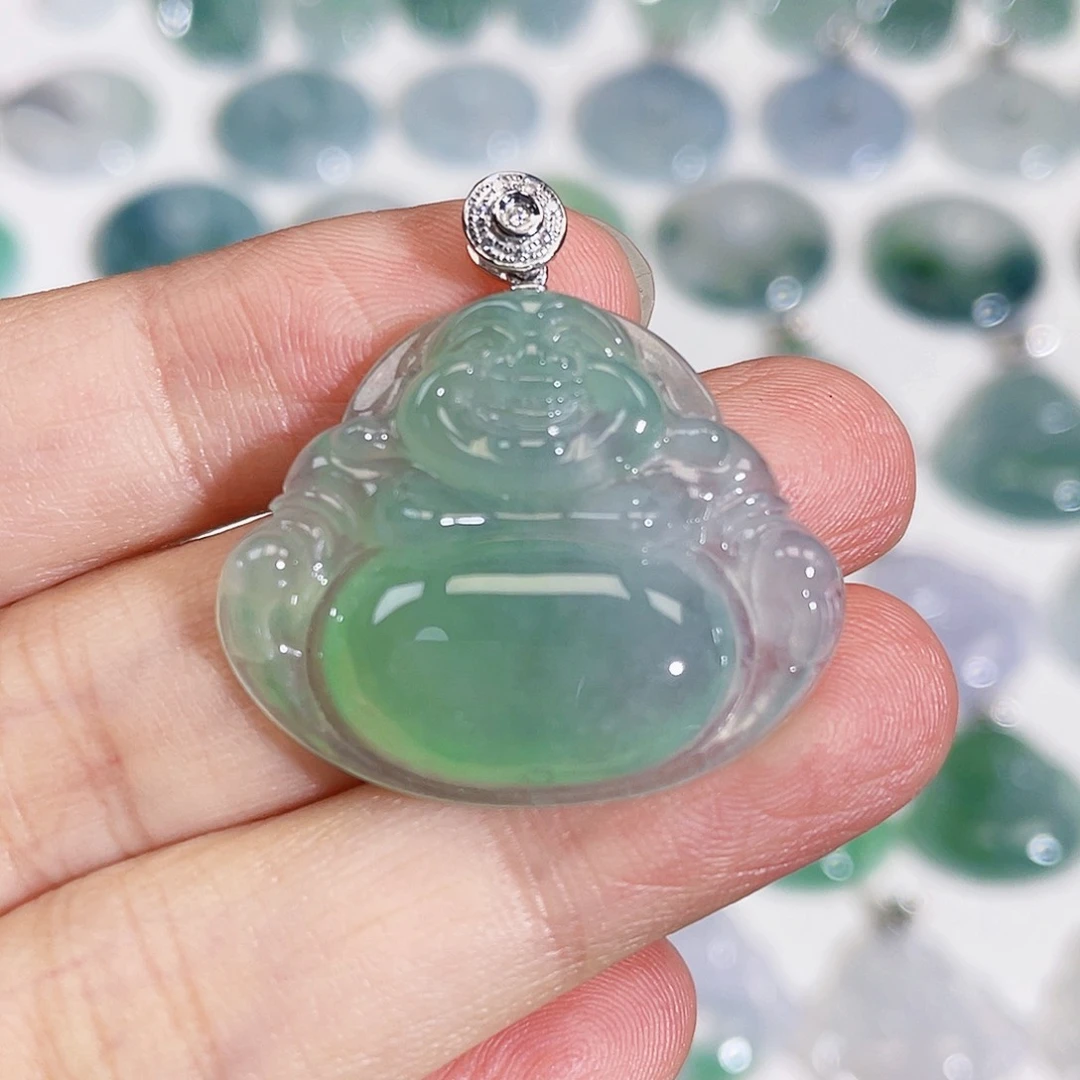 颈饰18K金镶嵌翡翠吊坠