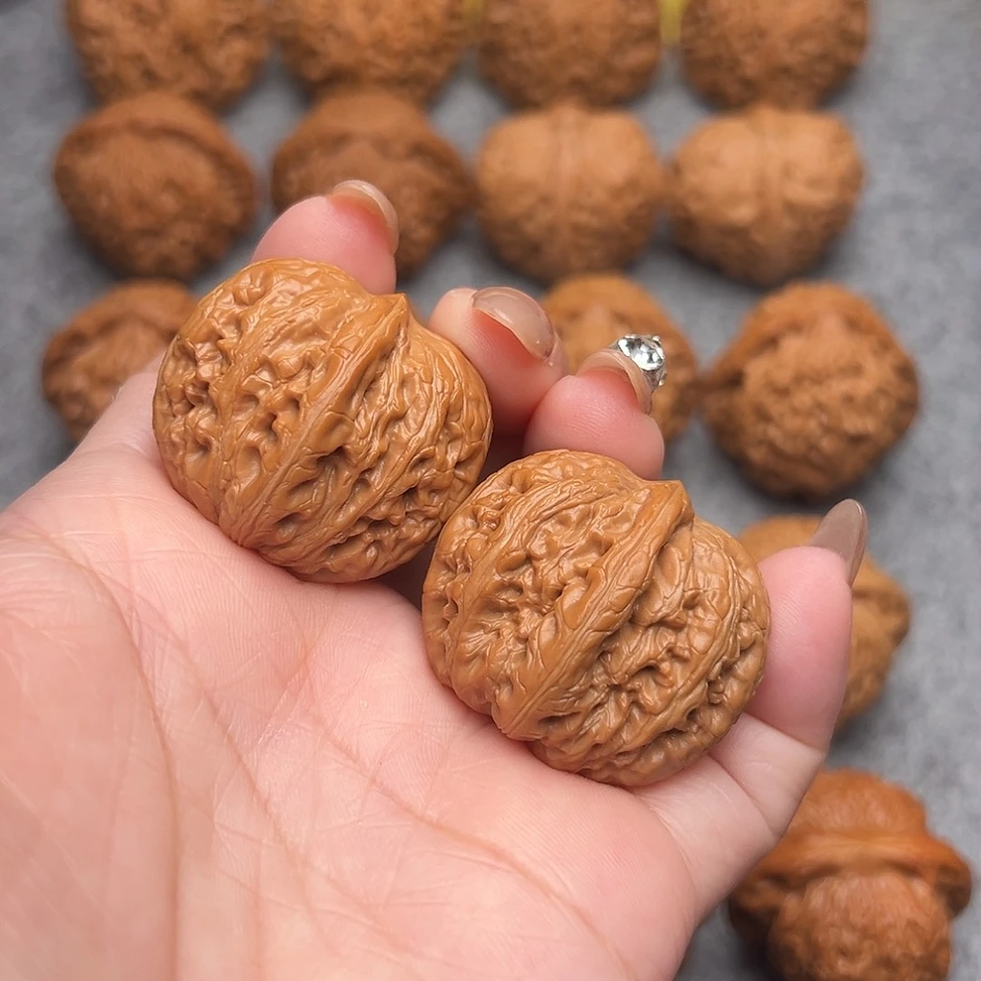 把件文玩核桃精品特价小手捻元宝36