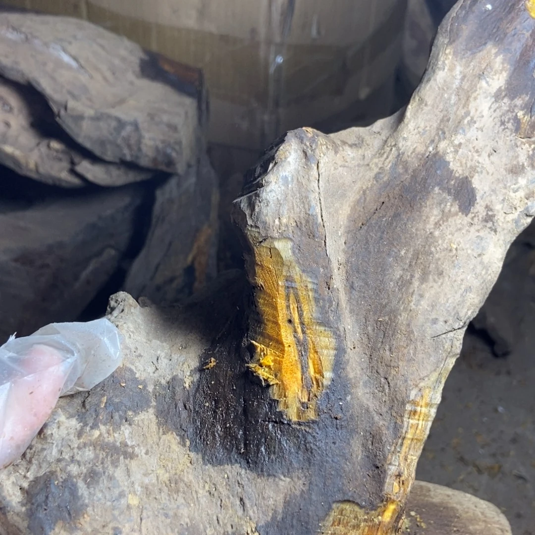 龙****无事牌非洲檀香贡木