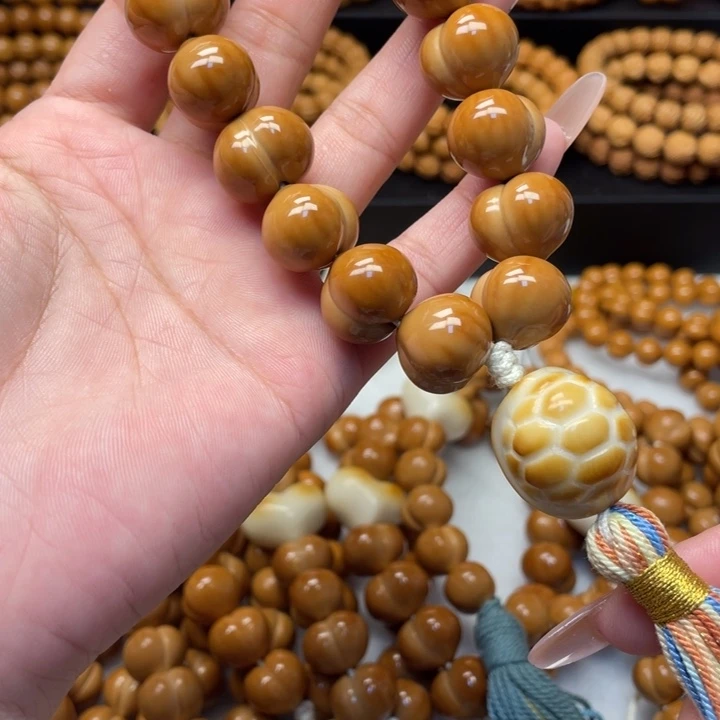 斗***主猴头核桃吊坠全品17柯基屁桃加富甲