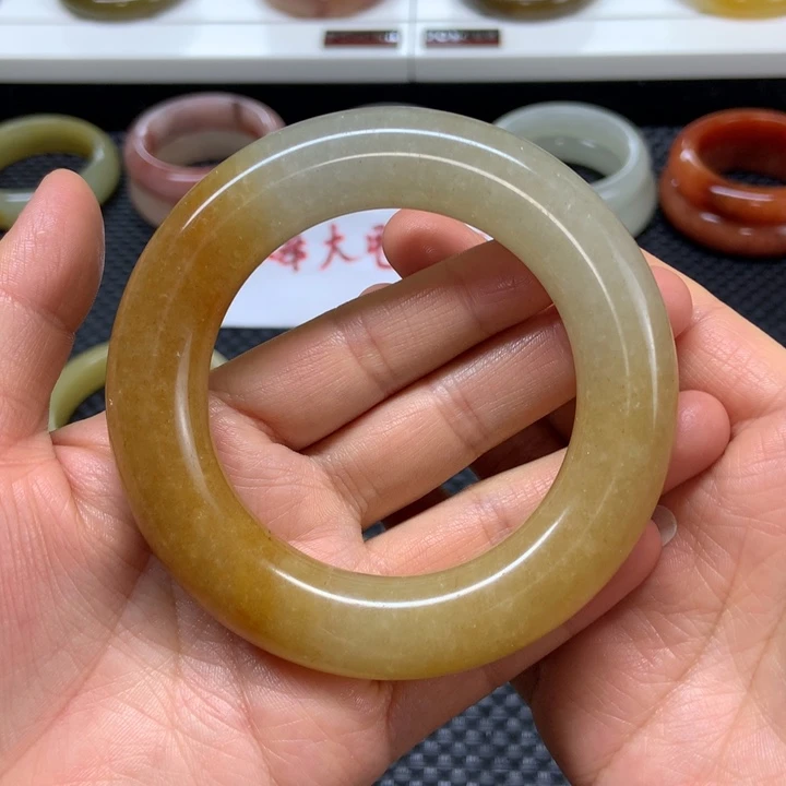 未镶嵌手镯石英质玉W*j