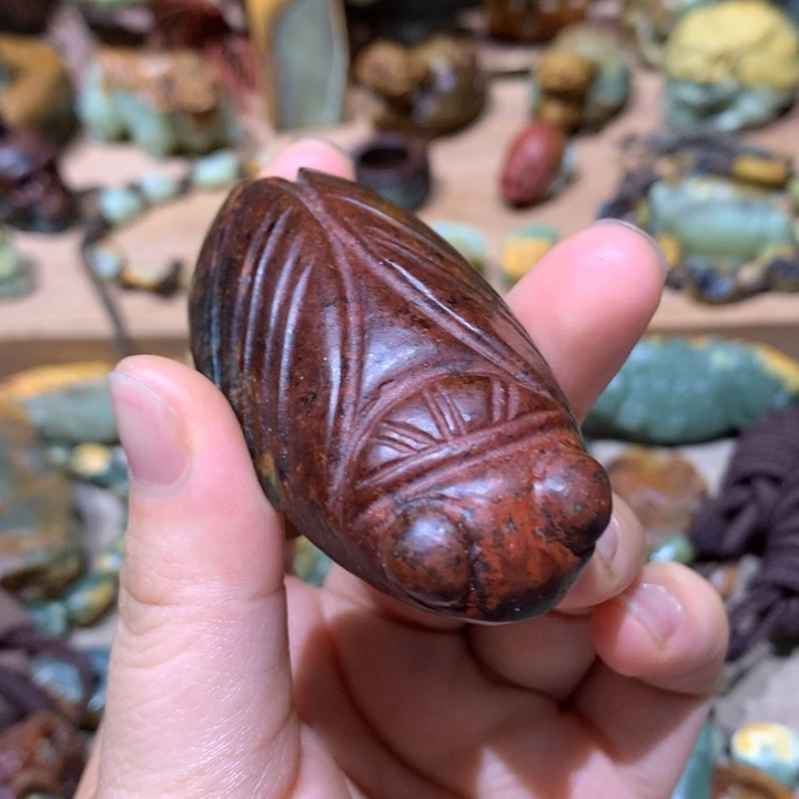 未镶嵌岫岩河磨玉（透闪石质玉）把件