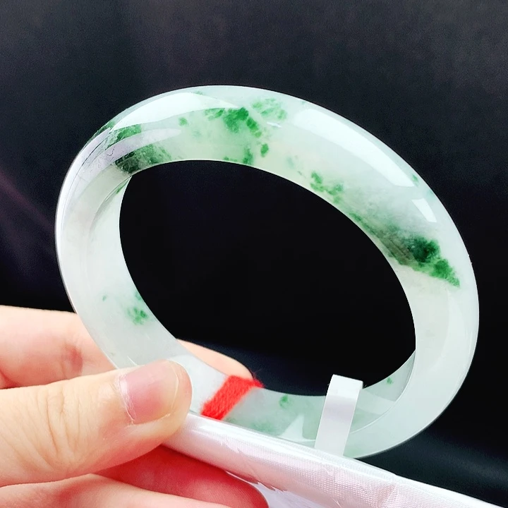 未镶嵌手镯翡翠56圈
