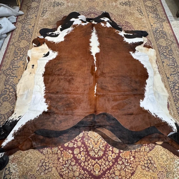 【本尼家】K1527 245*205专拍牛皮地毯家用轻奢