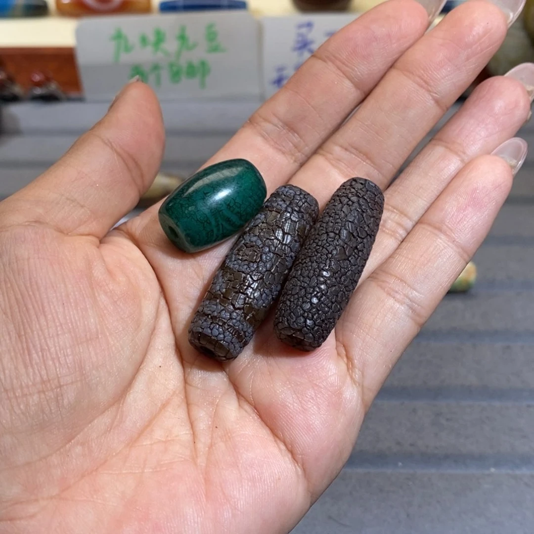 野***狼玛瑙/玉髓颈饰合金