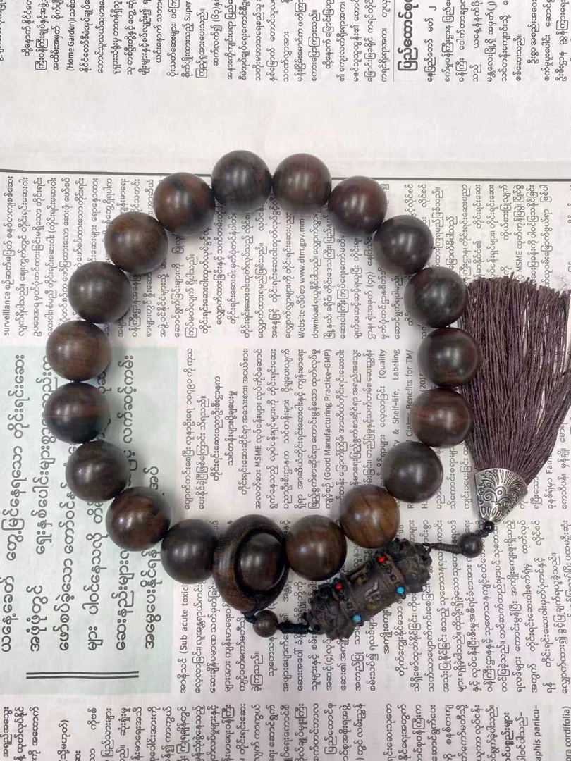 LC[8.31]A003-YHY29木雕制品