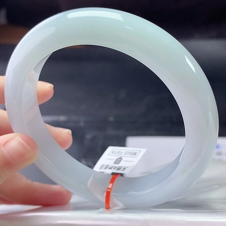 翡翠未镶嵌手镯63圈