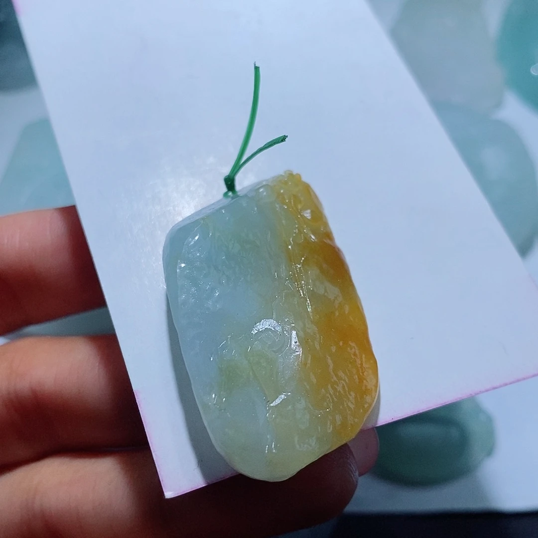 定制翡翠未镶嵌翡翠