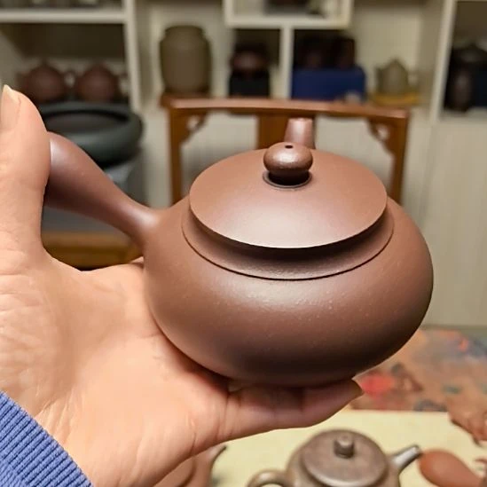 茶宠紫砂侧把壶220cc老紫泥手工制作