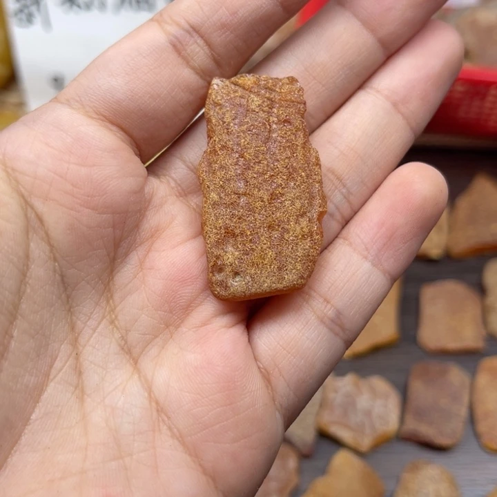 微***岑琥珀未镶嵌珠宝奇石