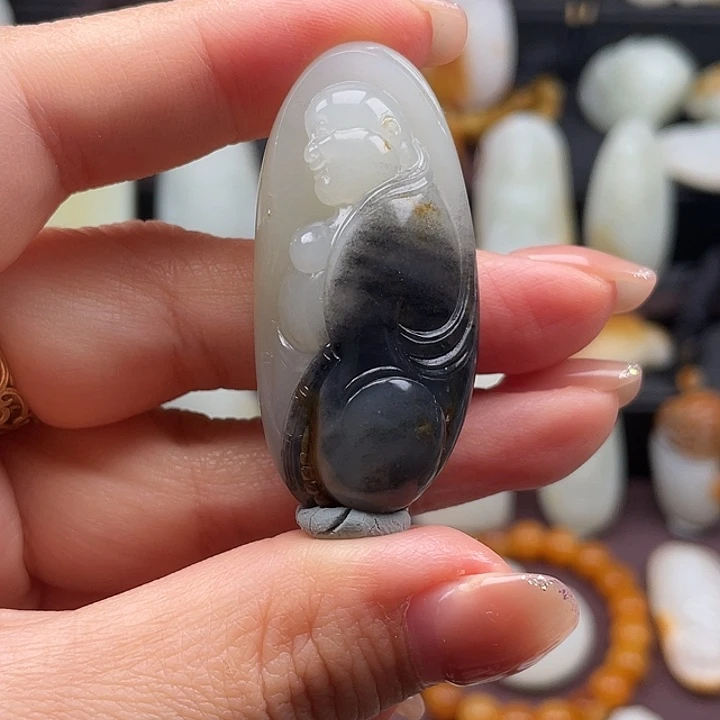 木***風和田玉未镶嵌颈饰