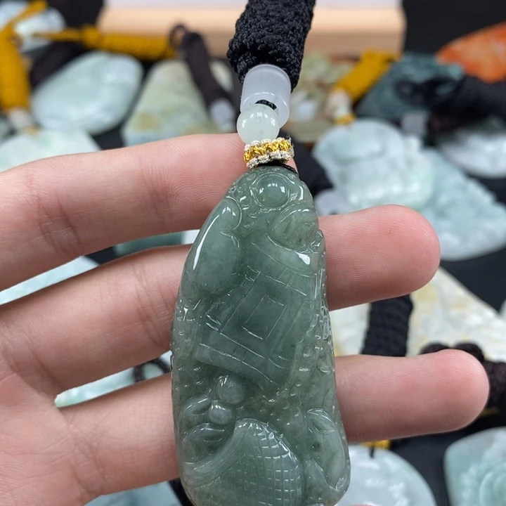翡翠未镶嵌颈饰天然保真a货翡翠