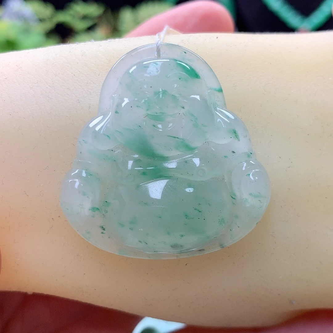 石英质玉颈饰未镶嵌小*崽