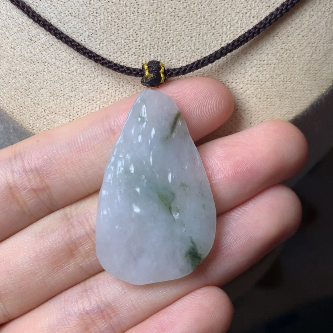 翡翠未镶嵌颈饰吊坠