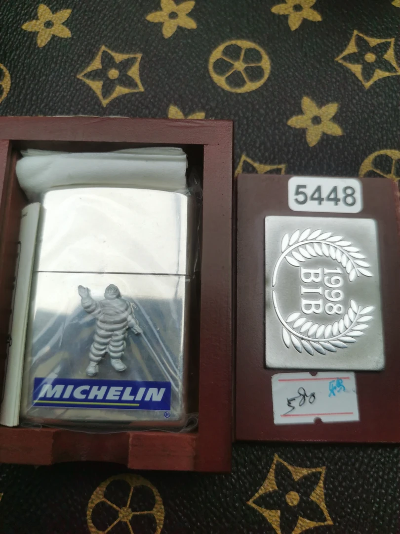 Zippo打火机回血97J镀银带贴章-5448