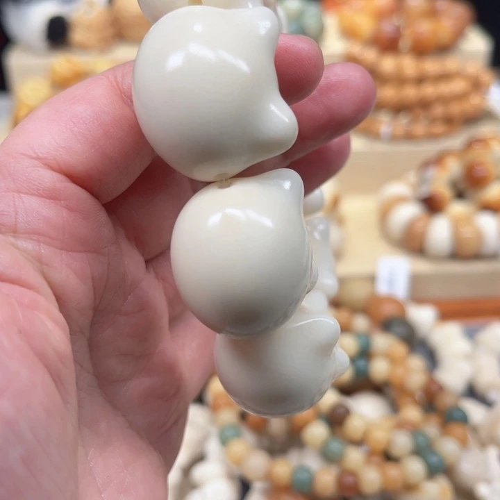 菩提根/象牙果手串2-11-68 猫头超大卡29