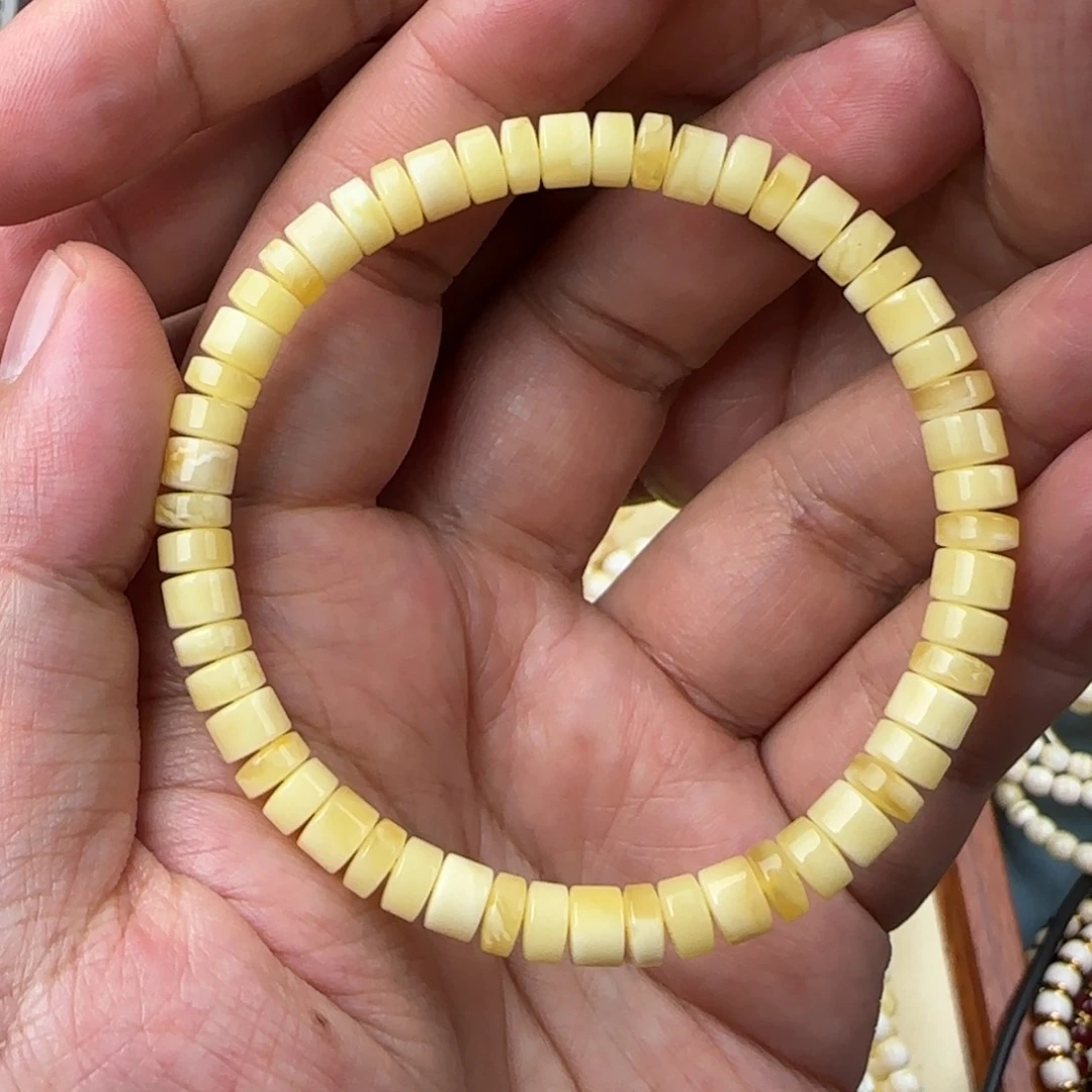 未镶嵌琥珀手链6咪