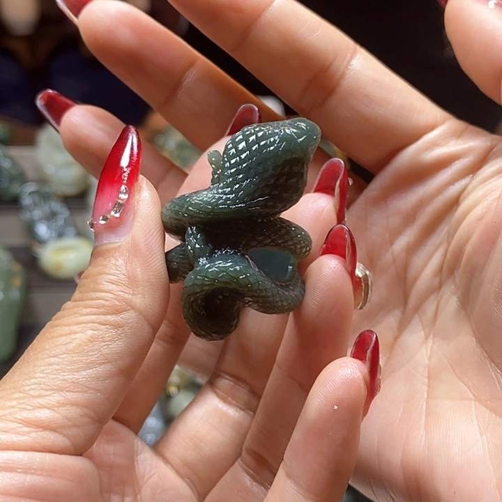 和田玉挂件未镶嵌