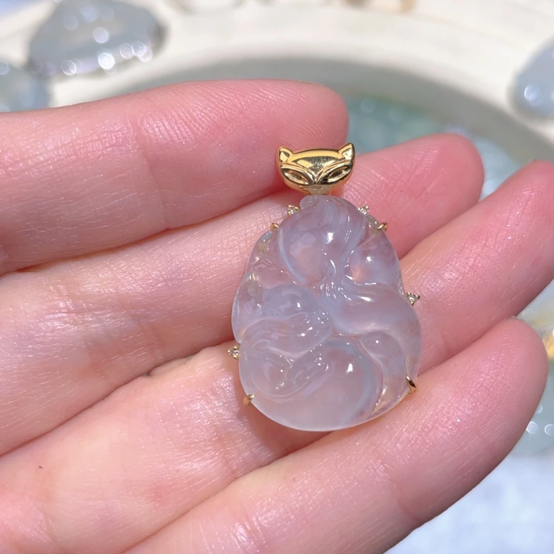 翡翠颈饰18K金镶嵌翡翠