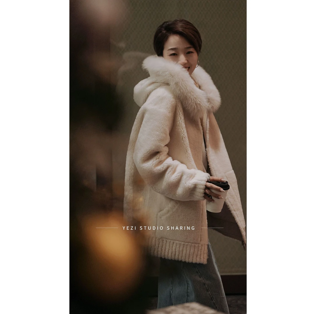 【雪绒绒】南非進口颗粒美利奴皮毛一体狐狸毛连帽皮草外套25430071