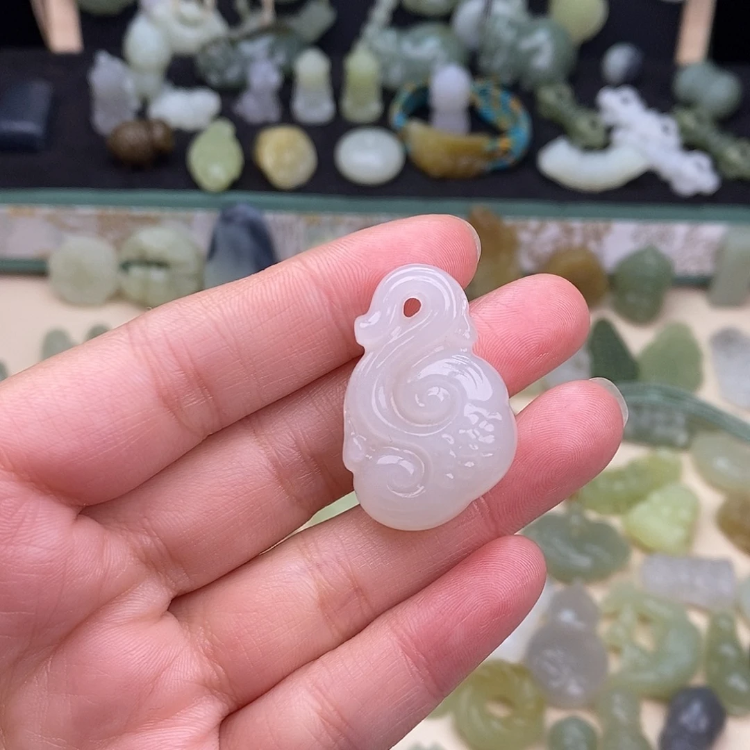 项链未镶嵌和田玉