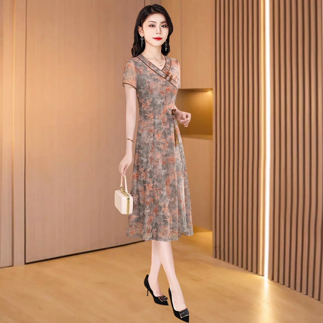 新式改良旗袍年轻款妈妈结婚裙子2025新款流行爆款十三行高端减龄