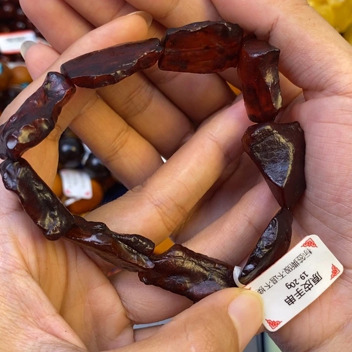琥珀未镶嵌珠宝奇石