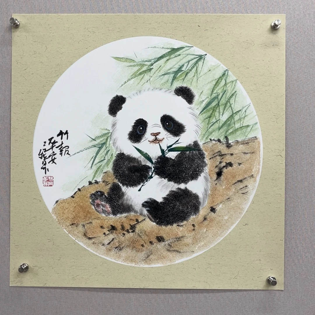 国画艺术家真人手绘