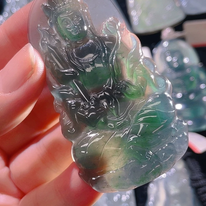 翡翠颈饰未镶嵌8，