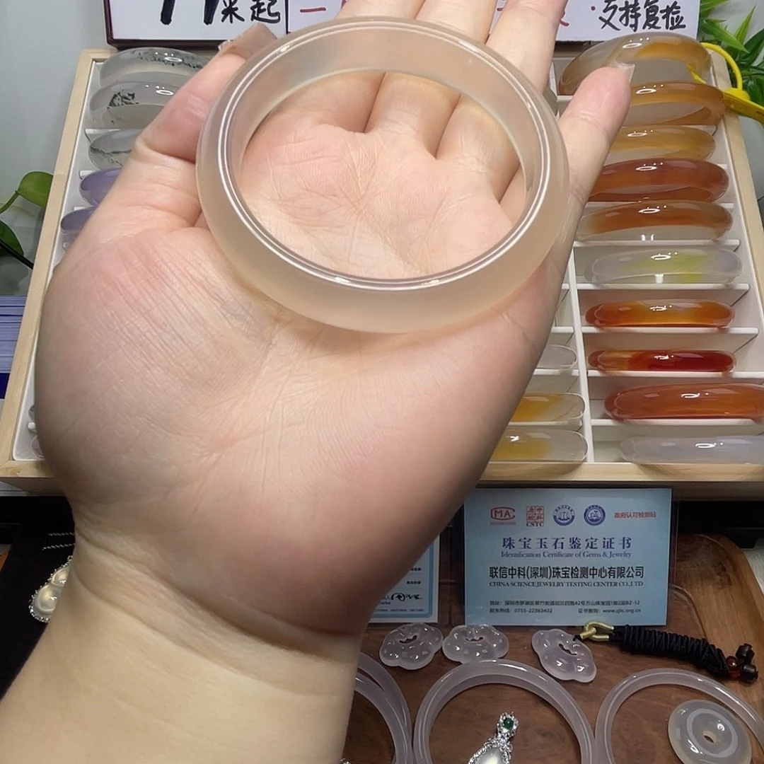 玛瑙/玉髓未镶嵌手镯