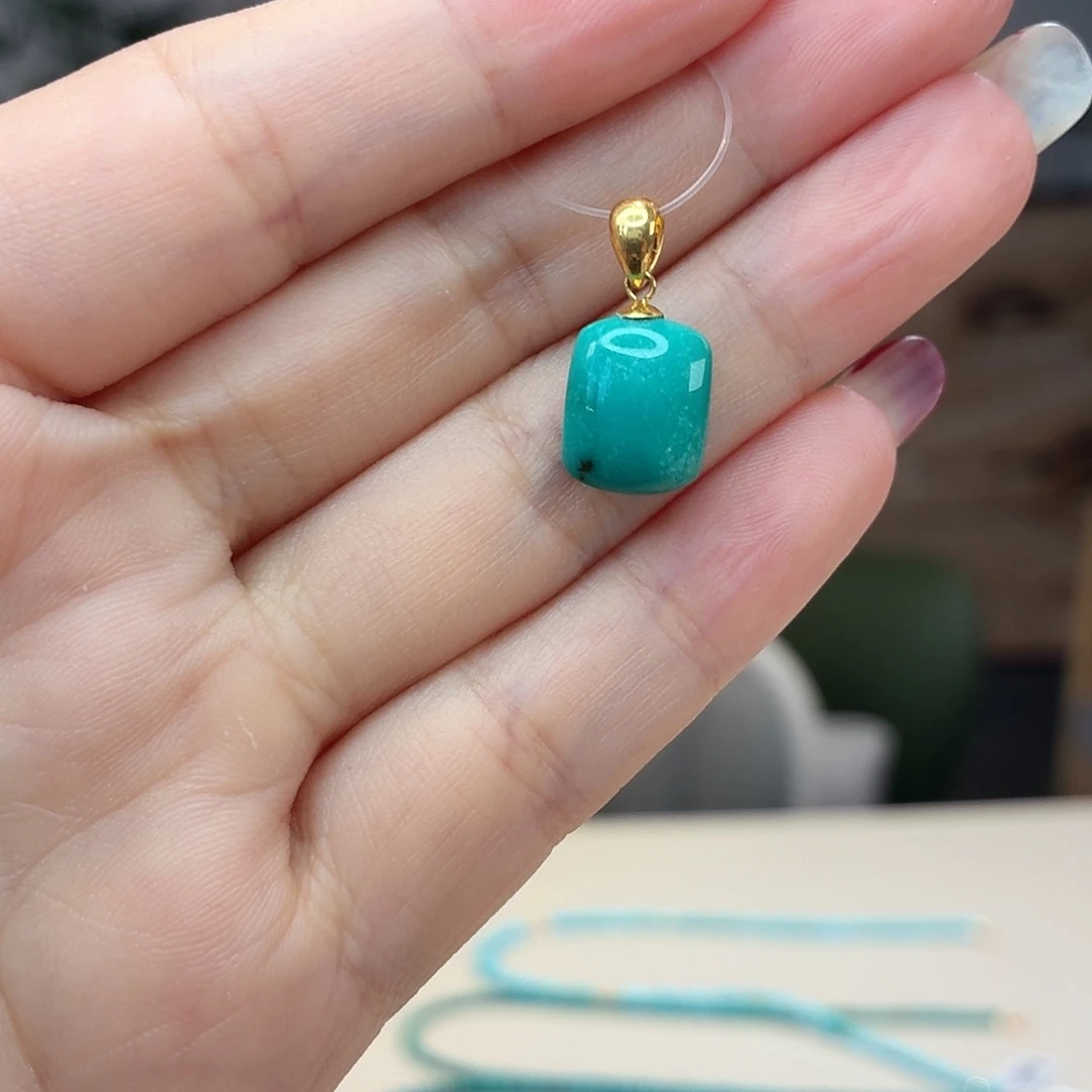 绿松石18K金镶嵌颈饰