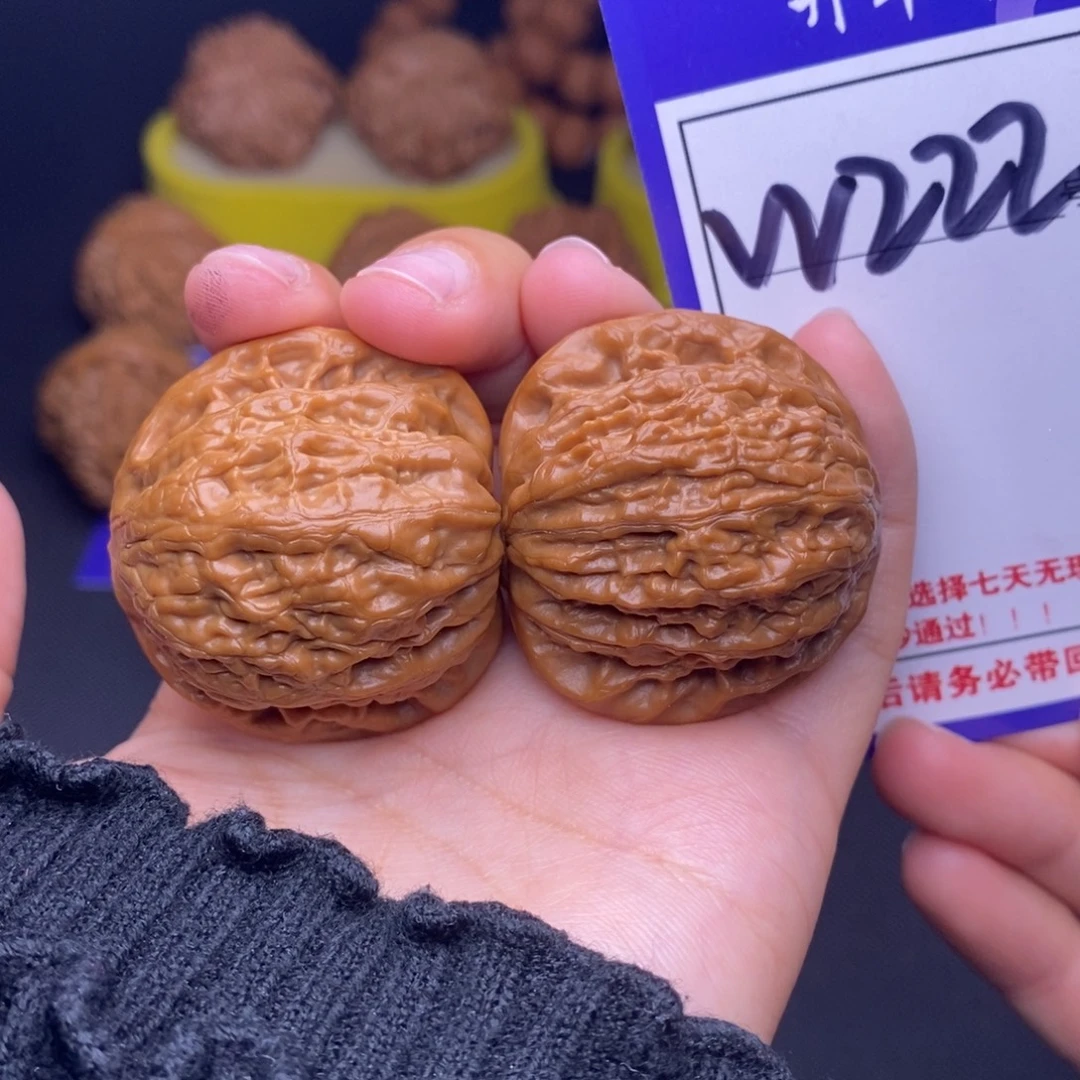 文玩核桃吊坠W222链接 铁锤38尺