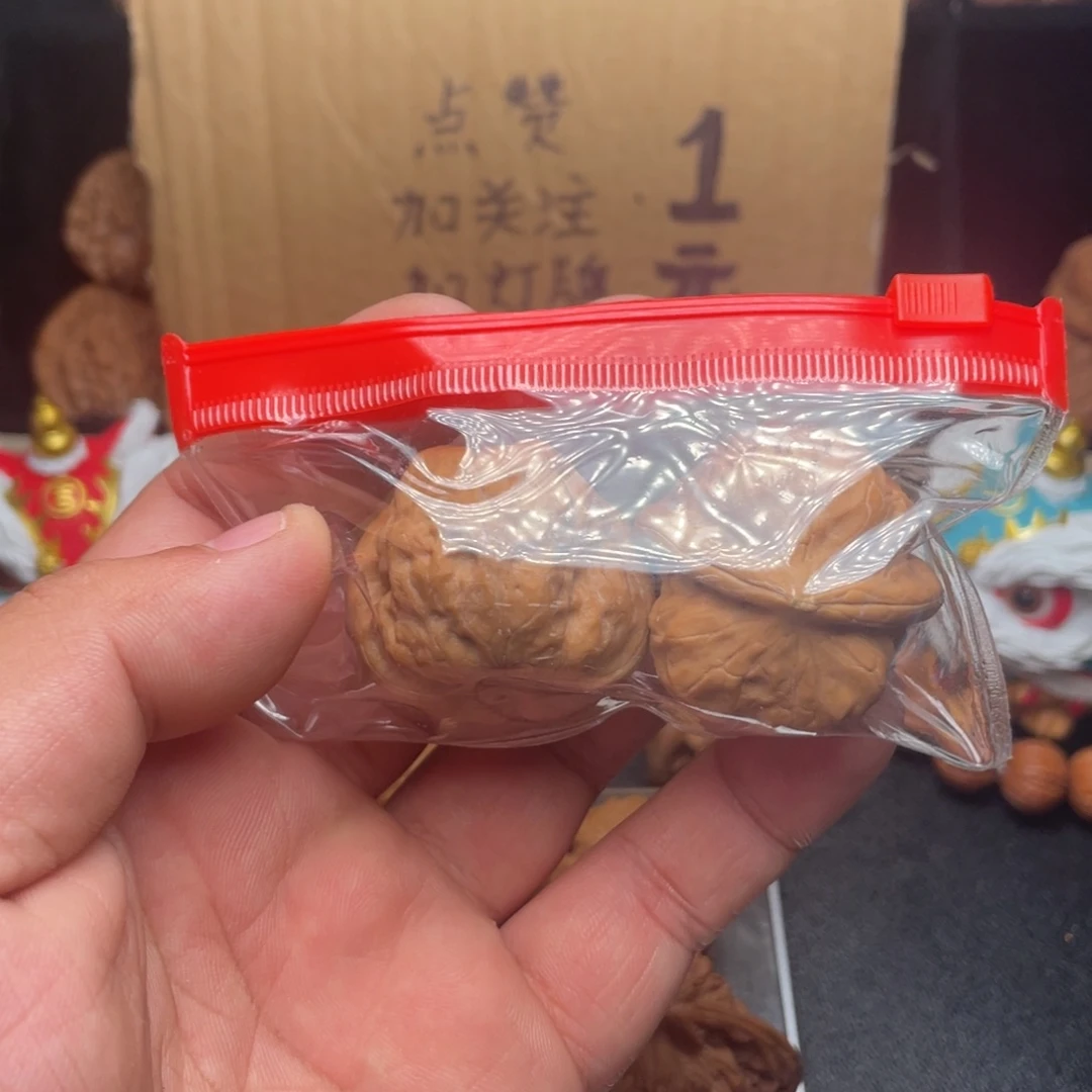 文玩核桃吊坠古蝉