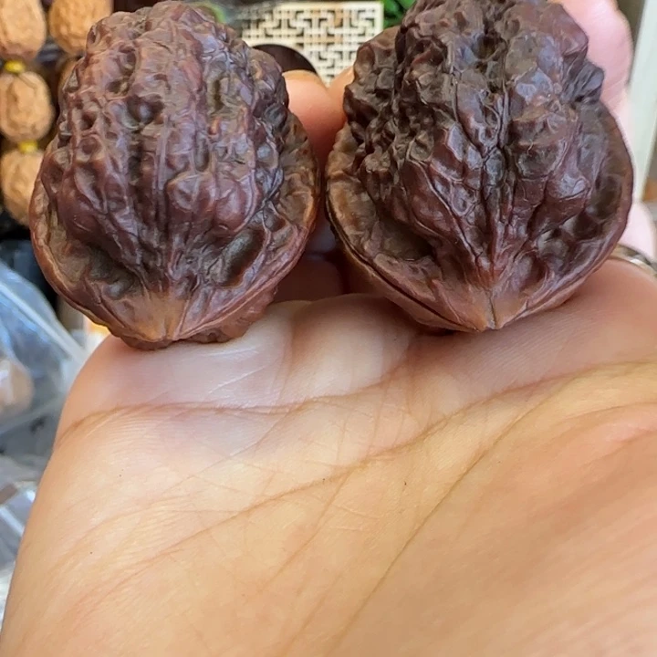 吊坠文玩核桃上古紫红龙脊开背领头羊40