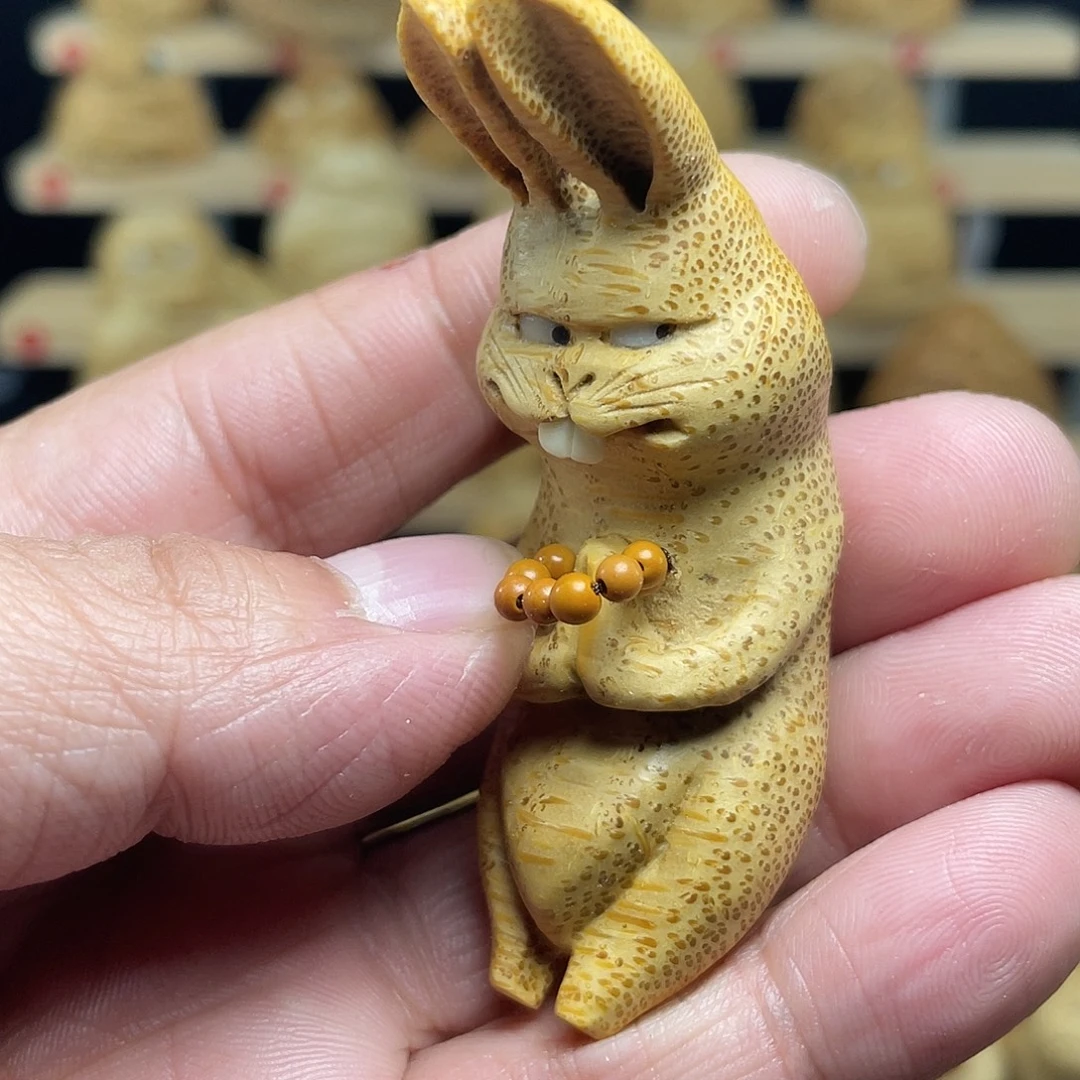 竹竹根雕兔子手把件